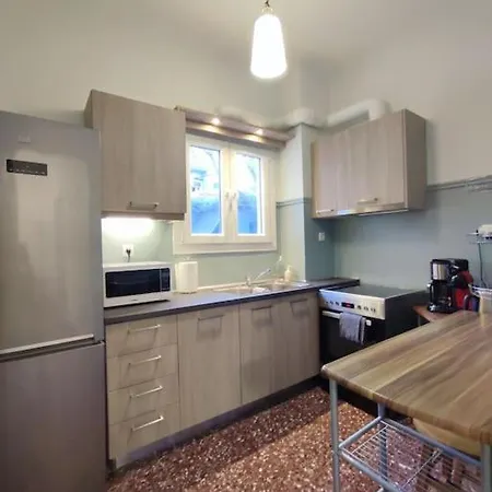 Center, St Nicholas Square, Xenios Apartment *