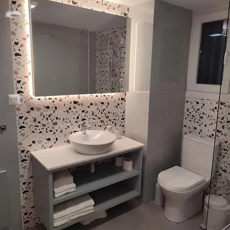 Apartment Center, St Nicholas Square, Xenios Volos
