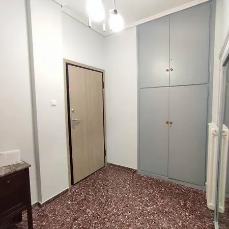 Apartment Center, St Nicholas Square, Xenios